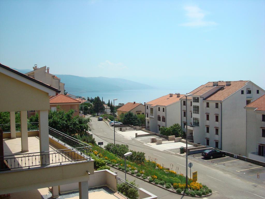 Apartments Klara Novi Vinodolski Exterior foto
